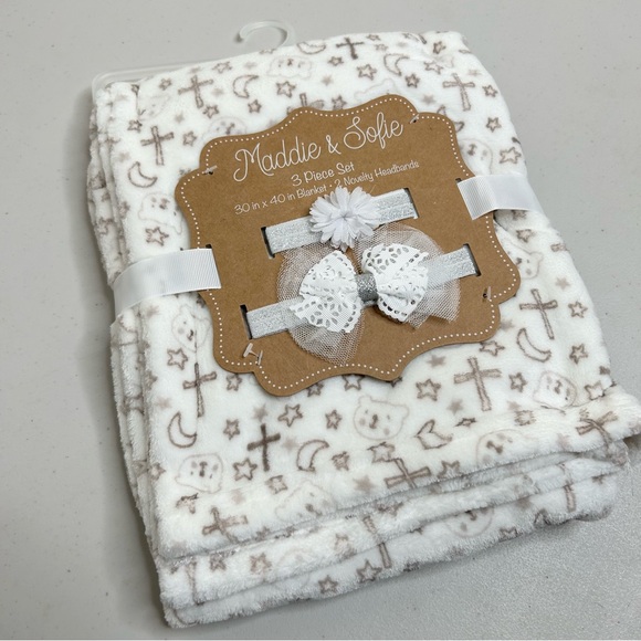 Maddie & Sofie Baby Blanket 3 piece Set with 2 novelty headbands 30x40 - Picture 7 of 7